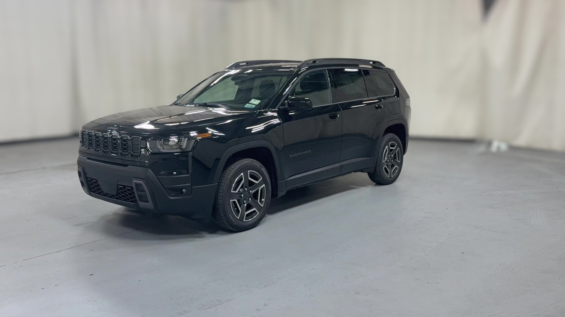 2026 Jeep Cherokee vehicle photo