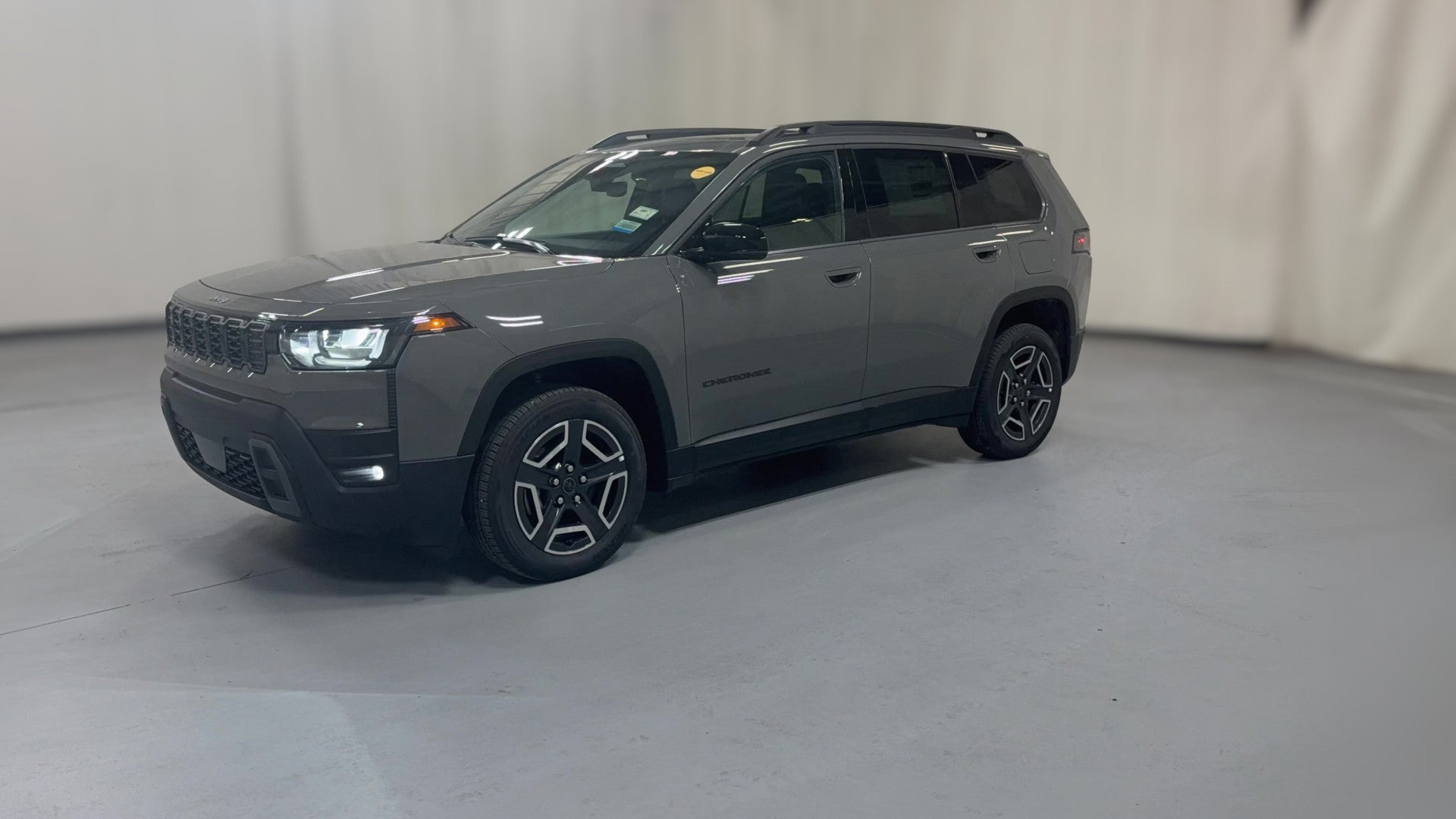 2026 Jeep Cherokee vehicle photo