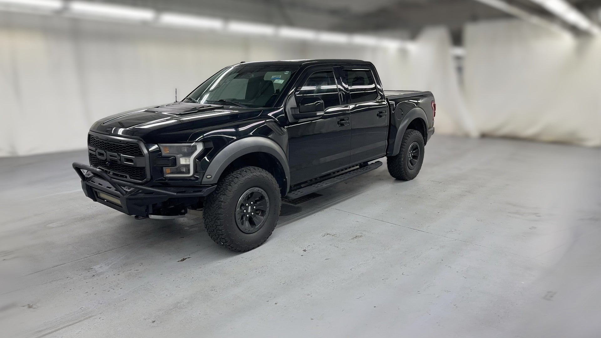 2018 Ford F150 SuperCrew Cab vehicle photo
