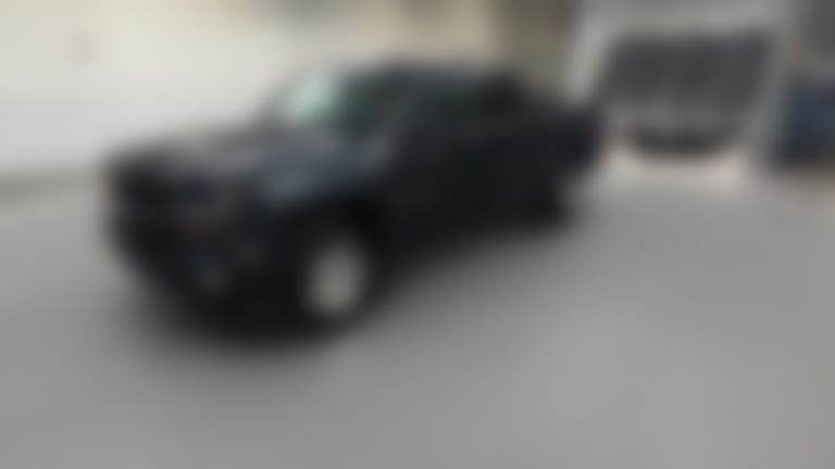 2018 Chevrolet Silverado 1500 Crew Cab vehicle photo