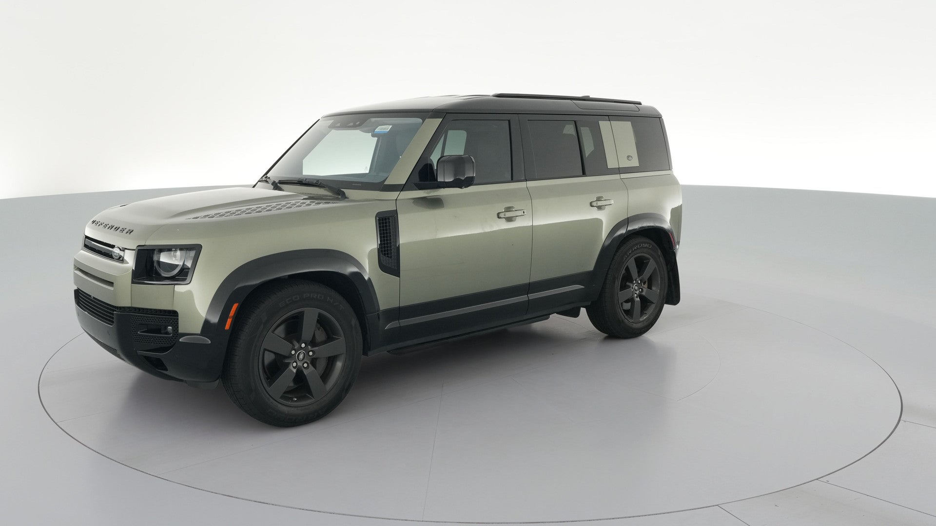 2020 Land Rover Defender 110 vehicle photo