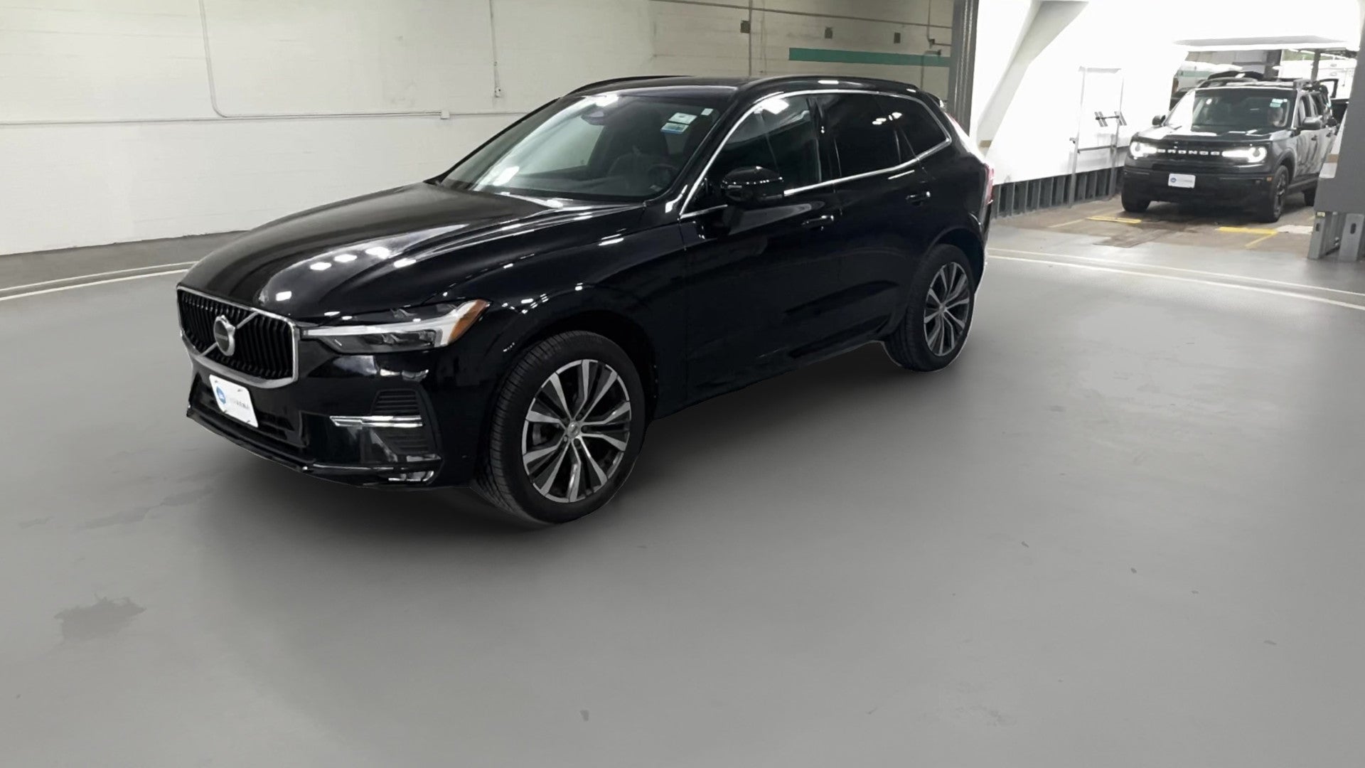 2022 Volvo XC60 vehicle photo