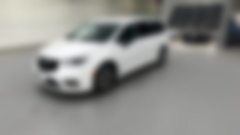 2024 Chrysler Pacifica Hybrid vehicle photo