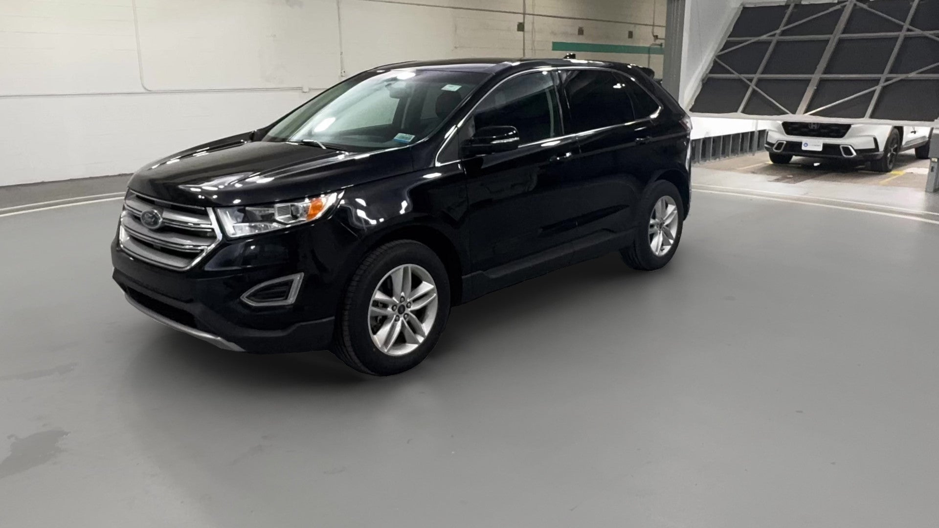 2017 Ford Edge vehicle photo
