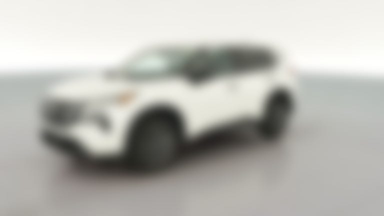 2024 Nissan Rogue vehicle photo