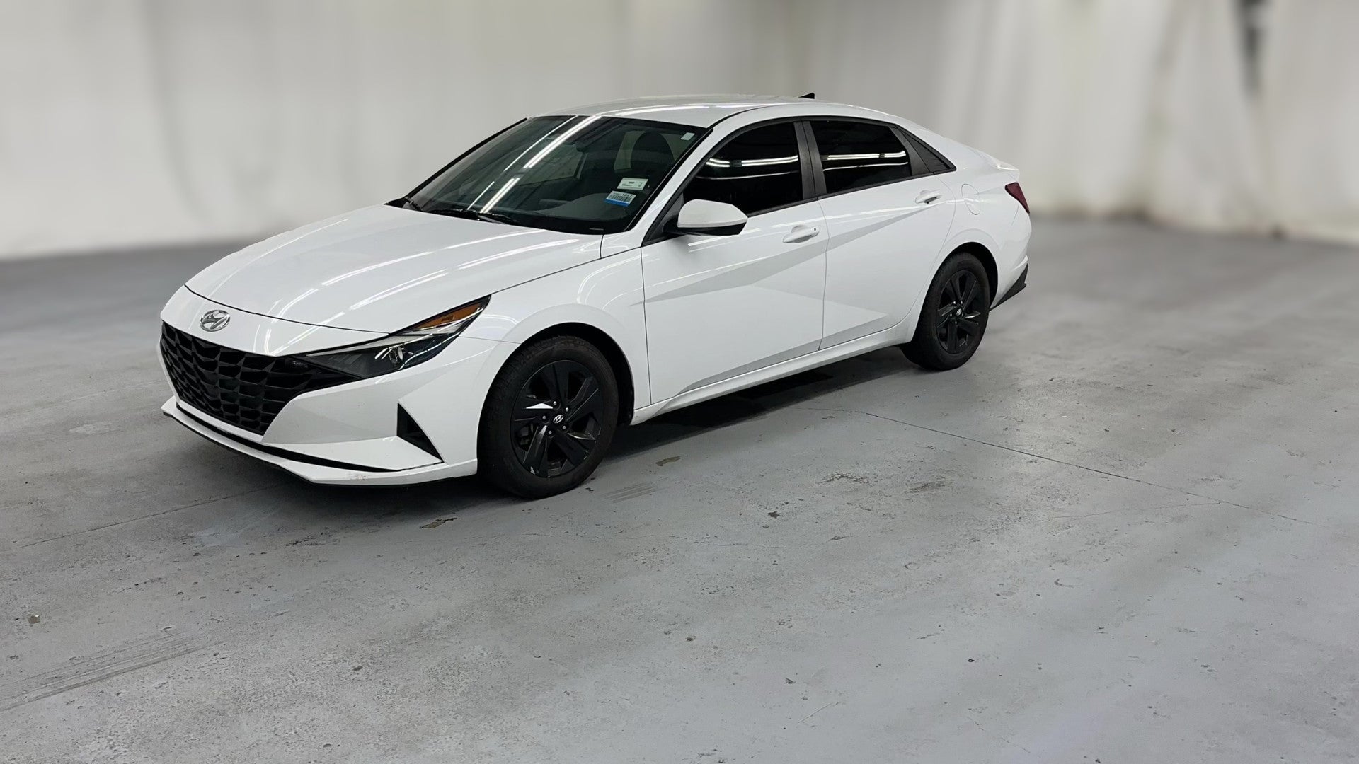 2021 Hyundai Elantra vehicle photo