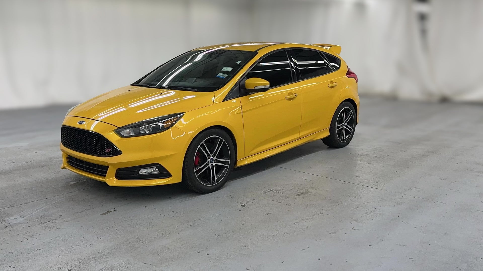 2015 Ford Focus ST vehicle photo