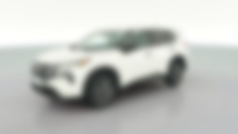 2024 Nissan Rogue vehicle photo