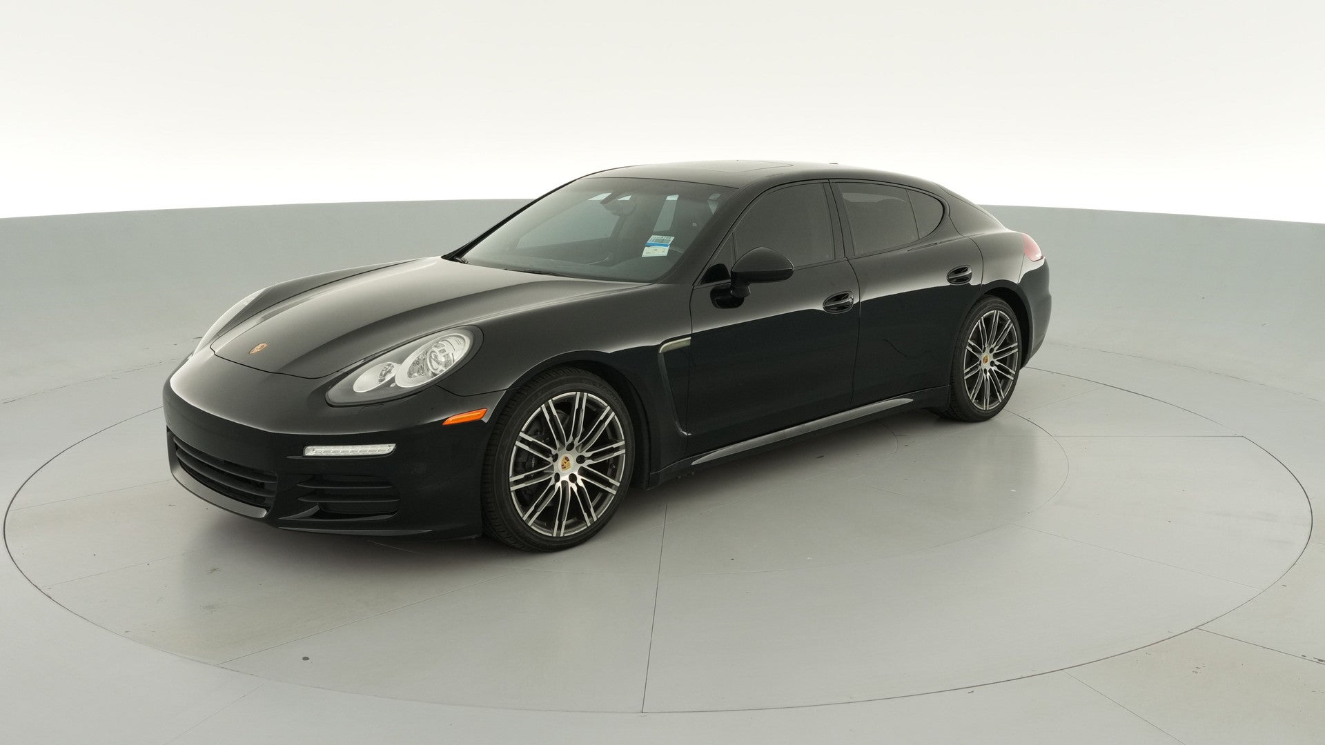 2015 Porsche Panamera vehicle photo