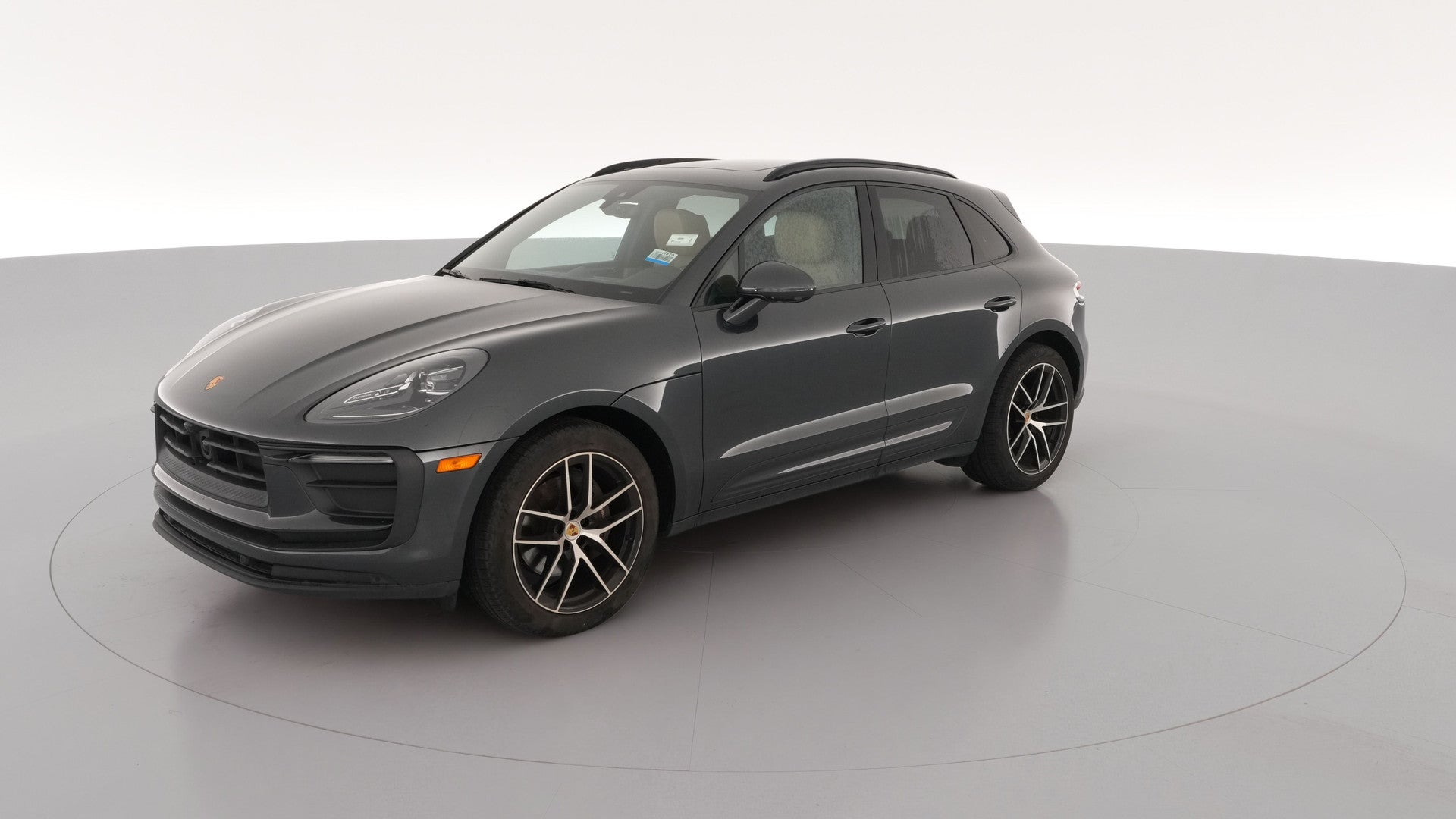 2023 Porsche Macan vehicle photo