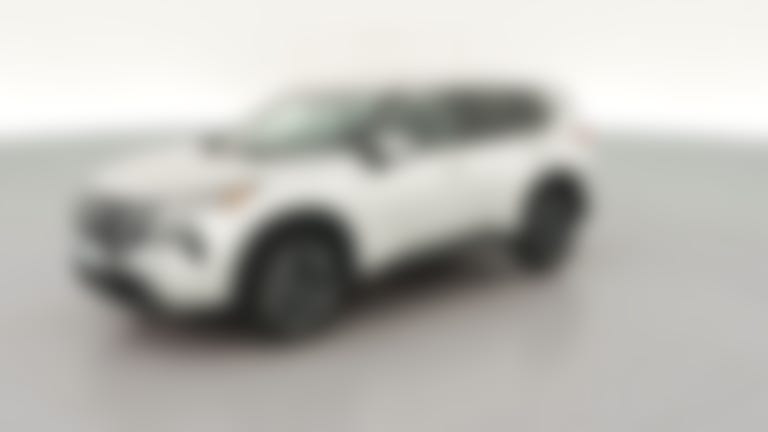 2024 Nissan Rogue vehicle photo