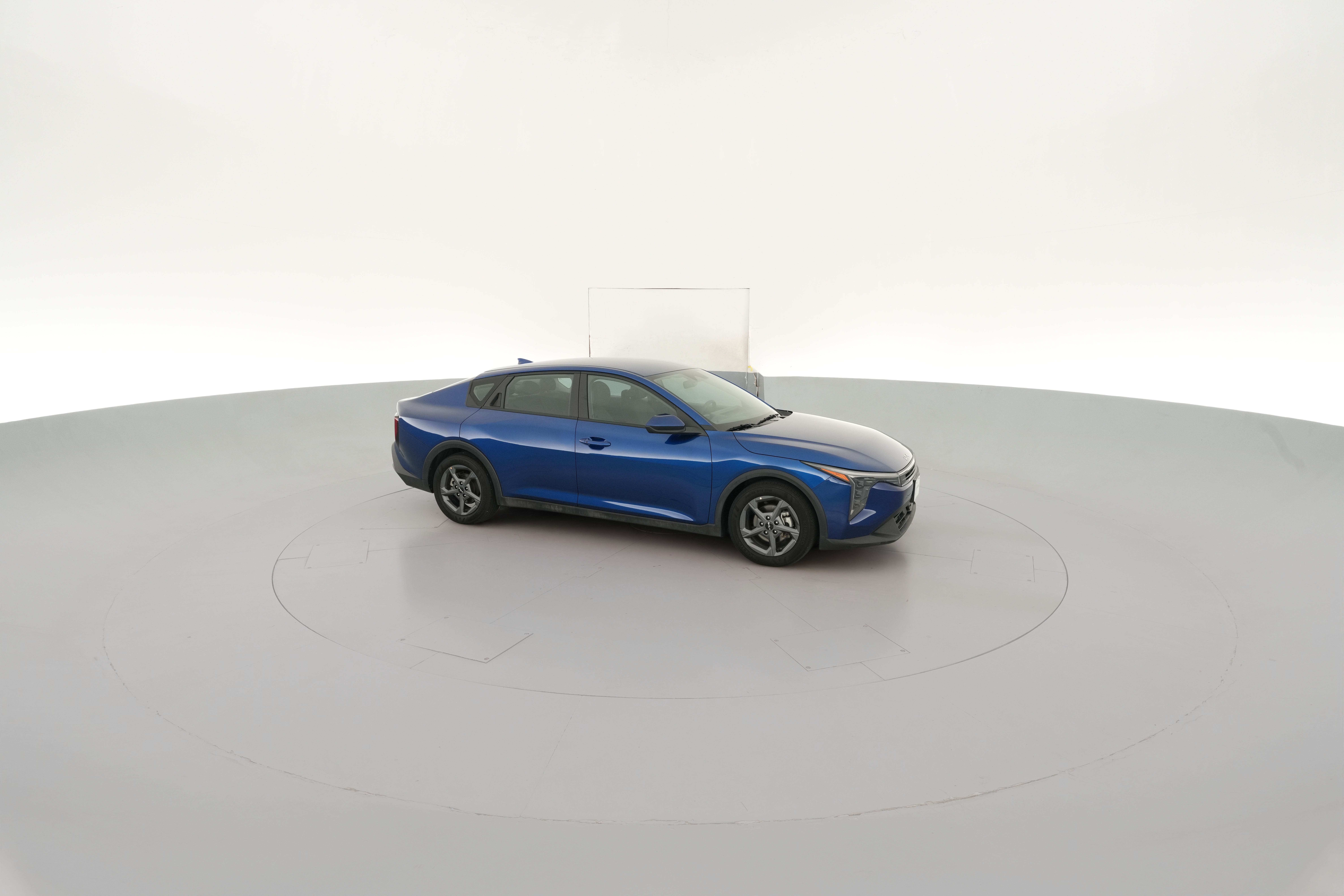 2025 Kia K4 LXS - Photo 32