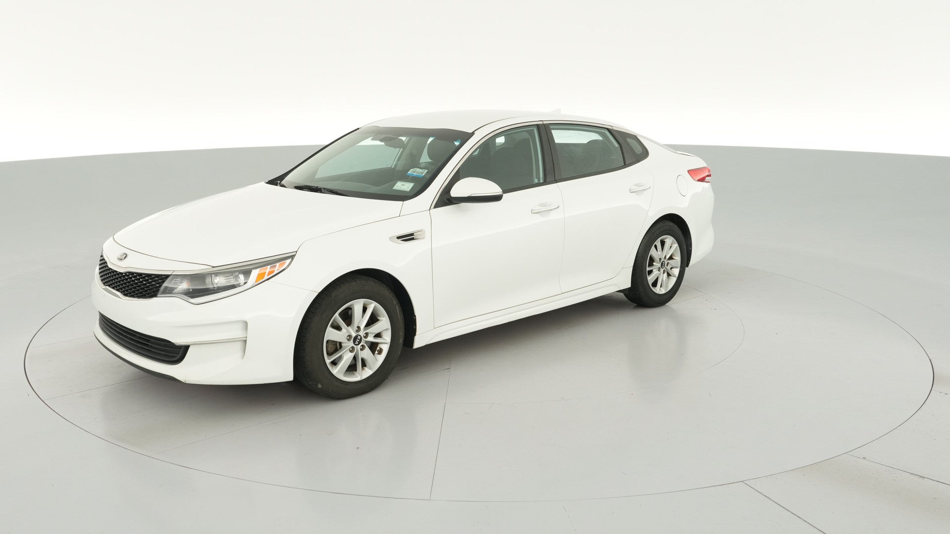 2017 Kia Optima vehicle photo
