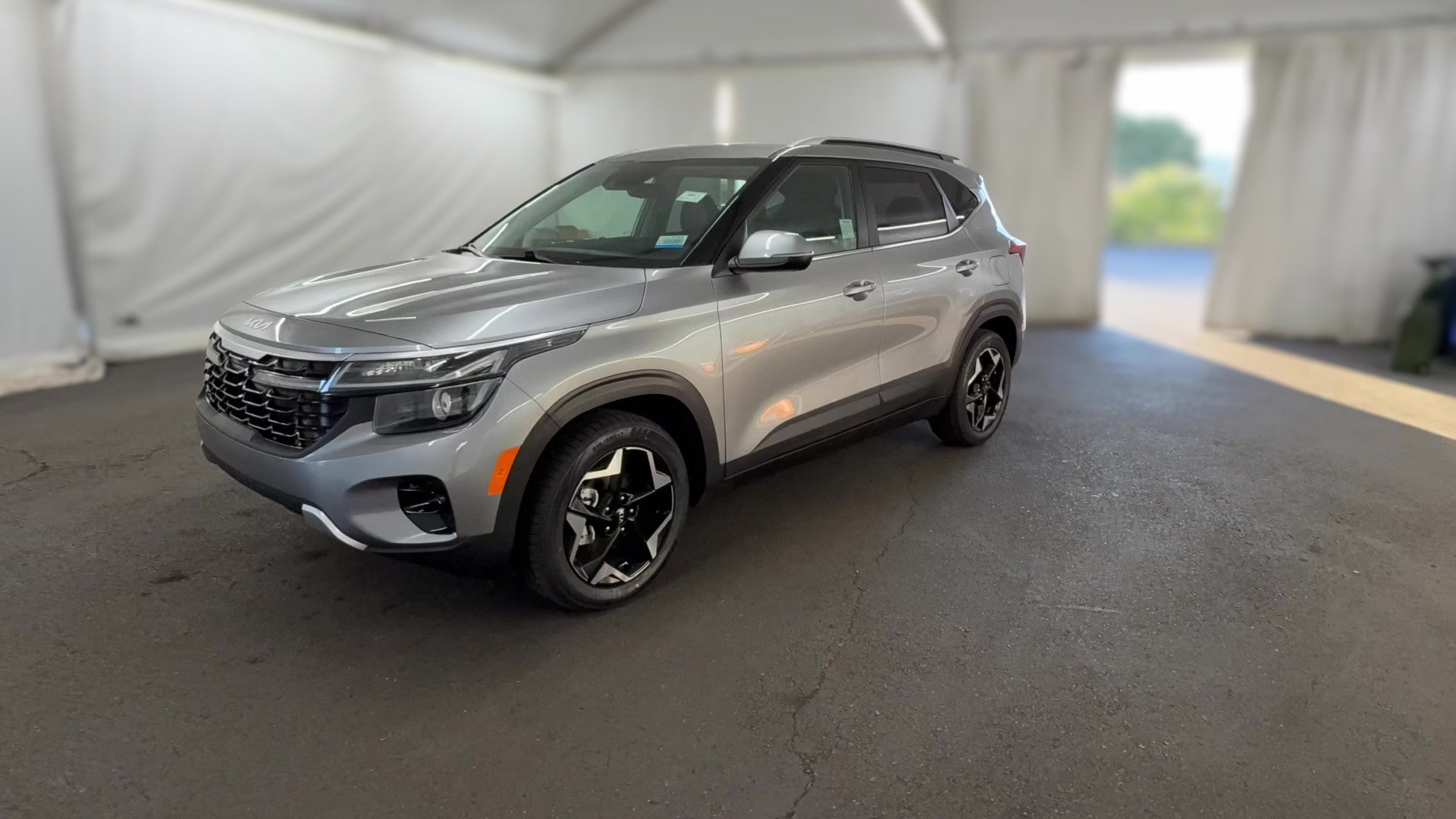 2024 Kia Seltos vehicle photo