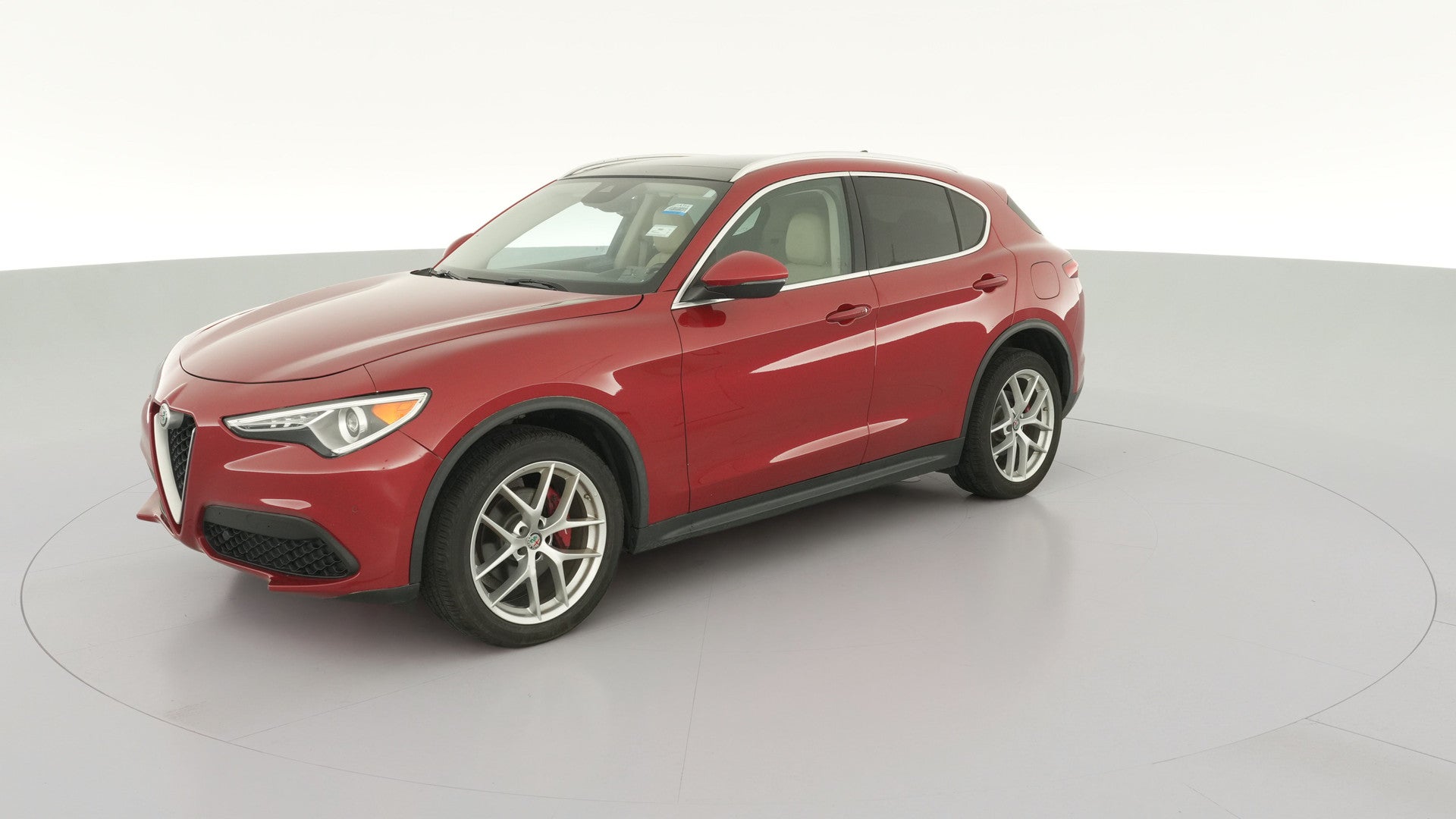 2019 Alfa Romeo Stelvio vehicle photo