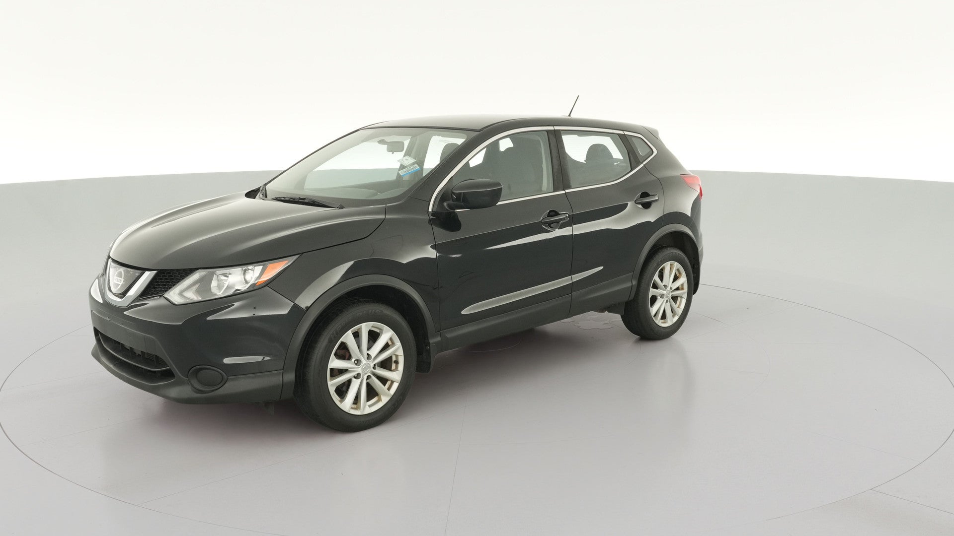 2018 Nissan Rogue Sport vehicle photo
