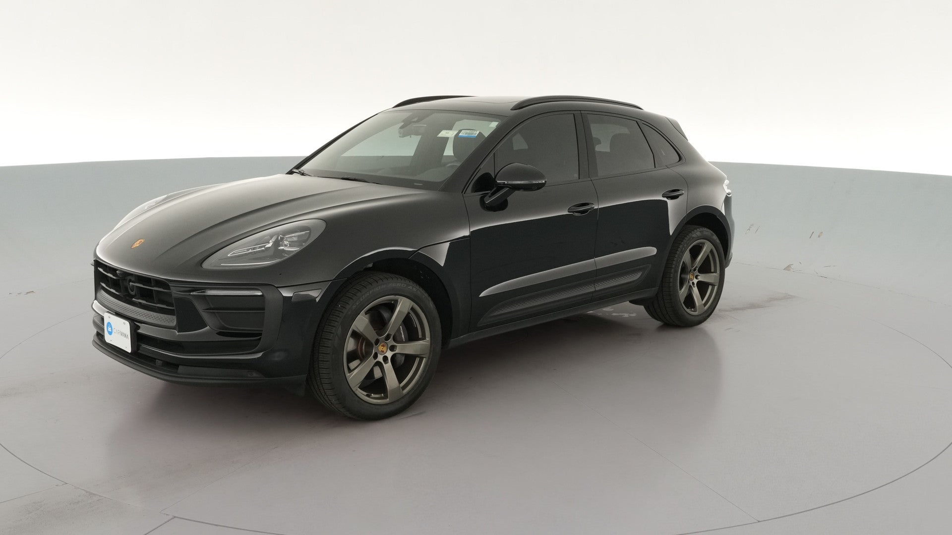 2023 Porsche Macan vehicle photo