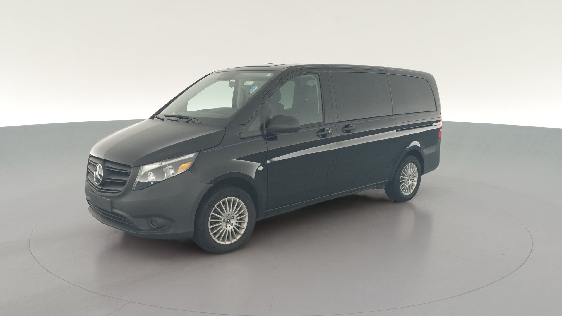 2023 Mercedes-Benz Metris Passenger vehicle photo