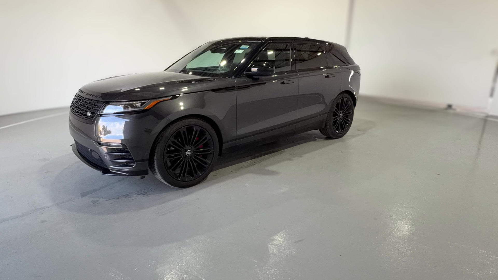 2025 Land Rover Range Rover Velar vehicle photo