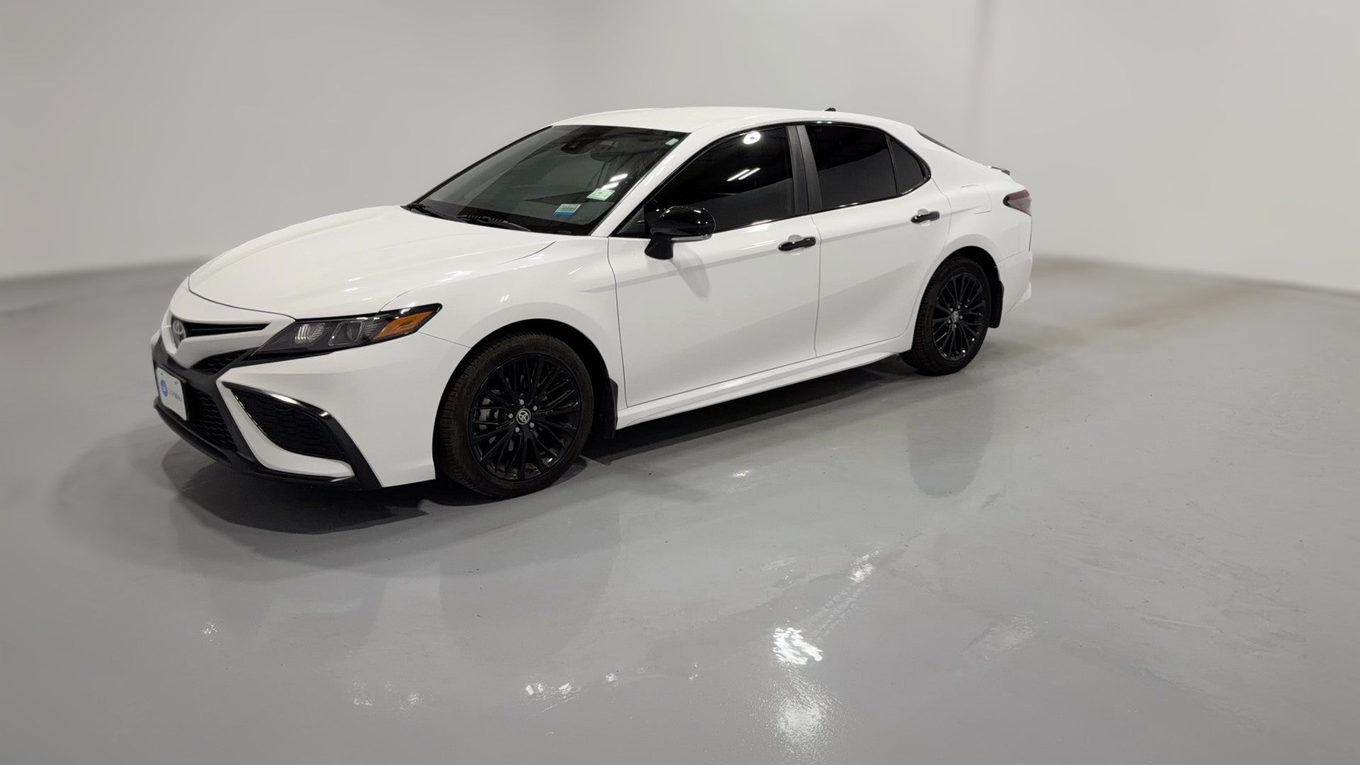 2021 Toyota Camry vehicle photo
