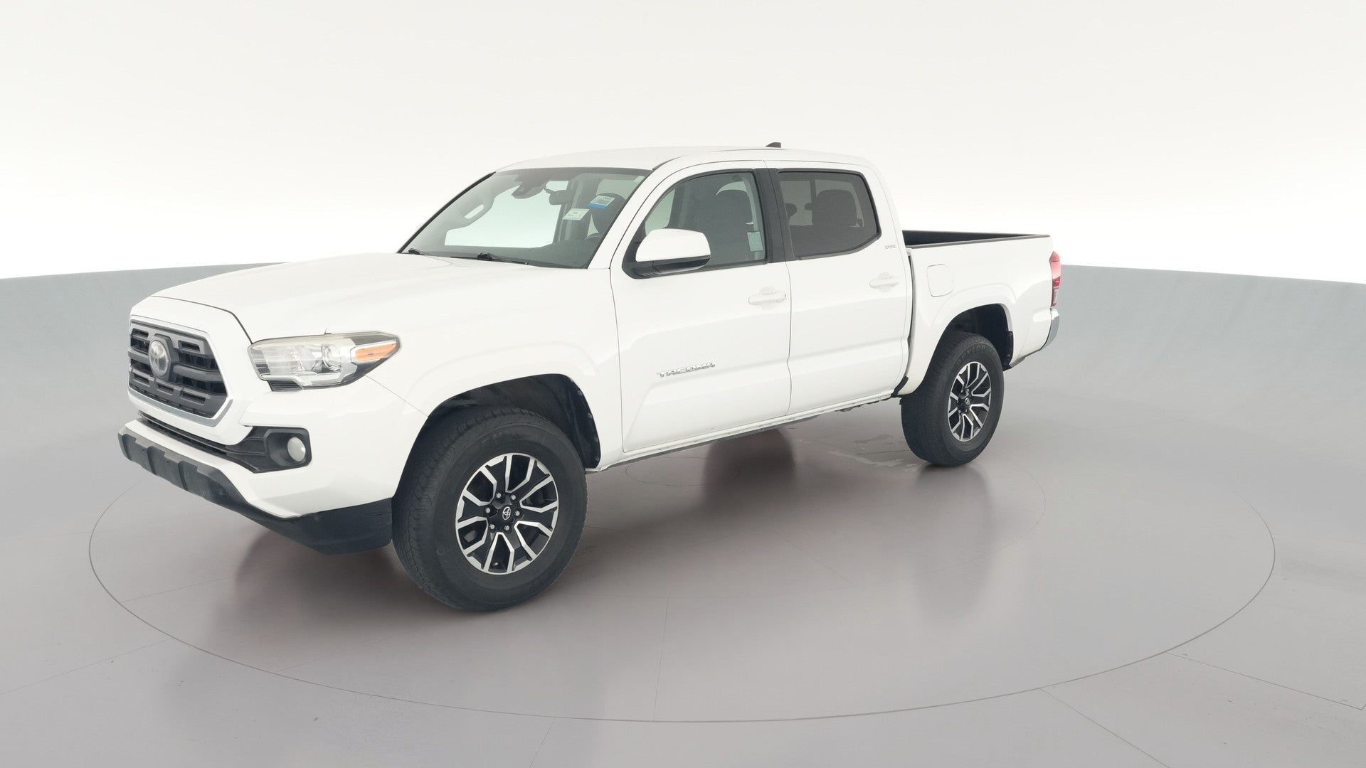 2018 Toyota Tacoma Double Cab vehicle photo