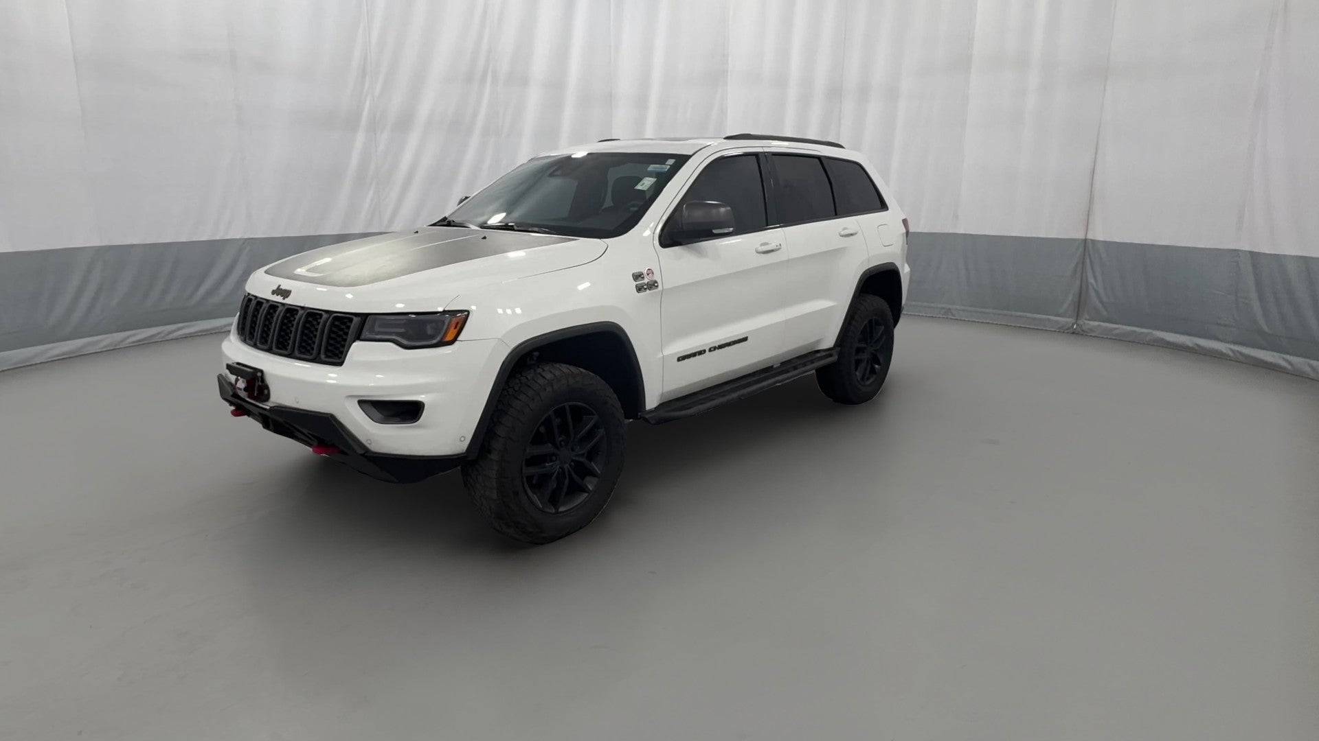 2017 Jeep Grand Cherokee vehicle photo