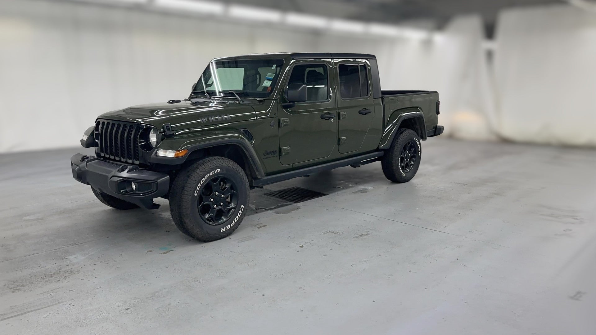 2023 Jeep Gladiator vehicle photo