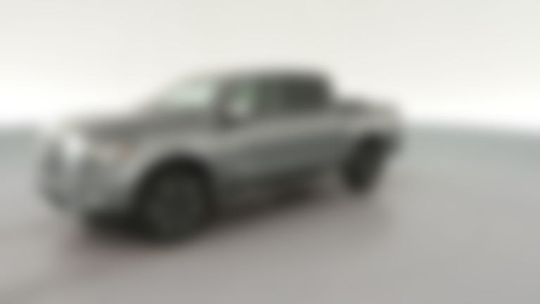 2021 Nissan Titan Crew Cab vehicle photo