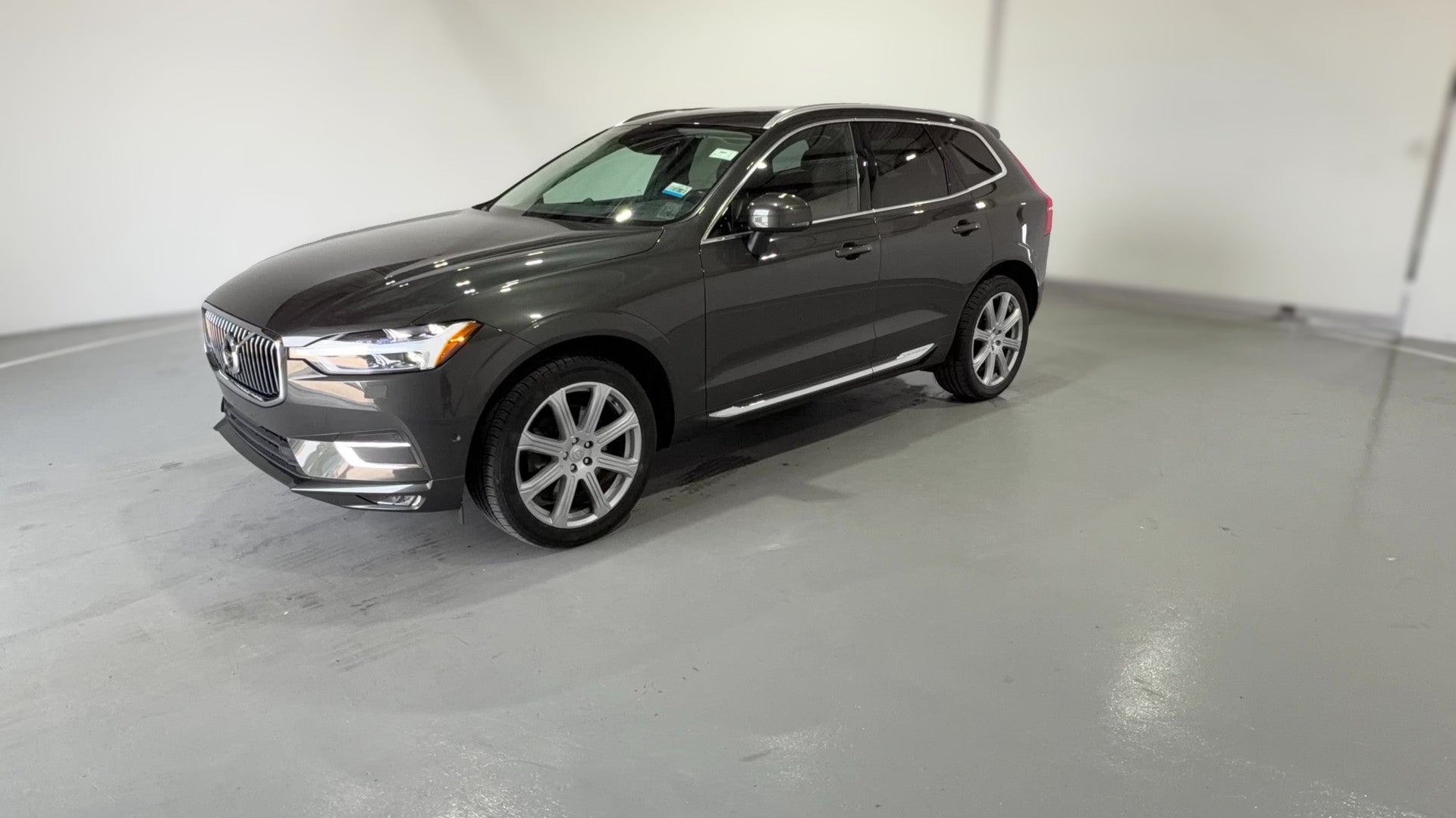 2018 Volvo XC60 vehicle photo
