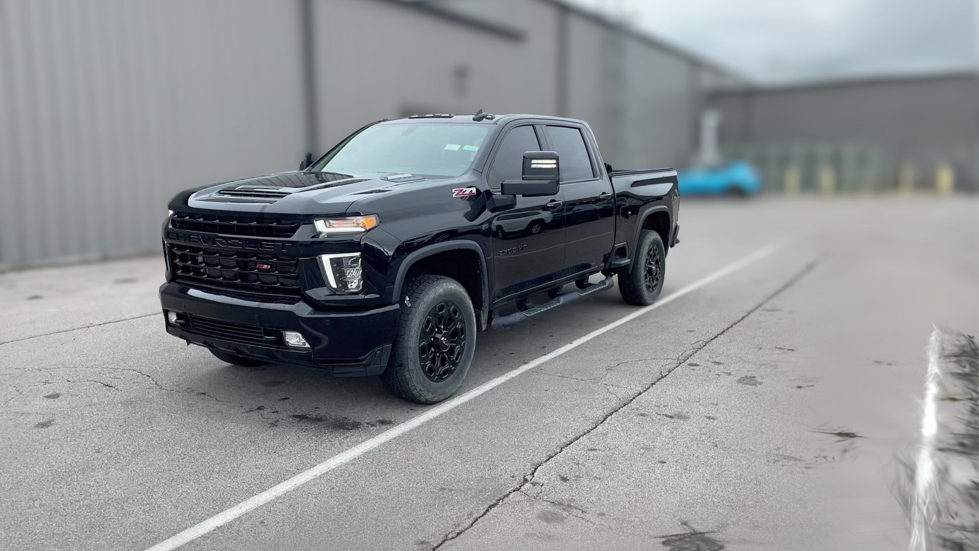 2022 Chevrolet Silverado 2500 HD Crew Cab vehicle photo