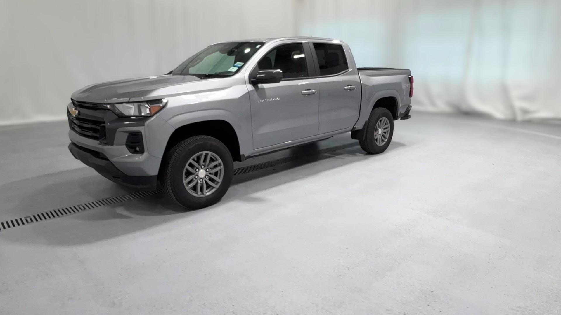 2024 Chevrolet Colorado Crew Cab vehicle photo