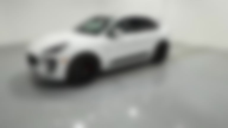 2017 Porsche Macan vehicle photo