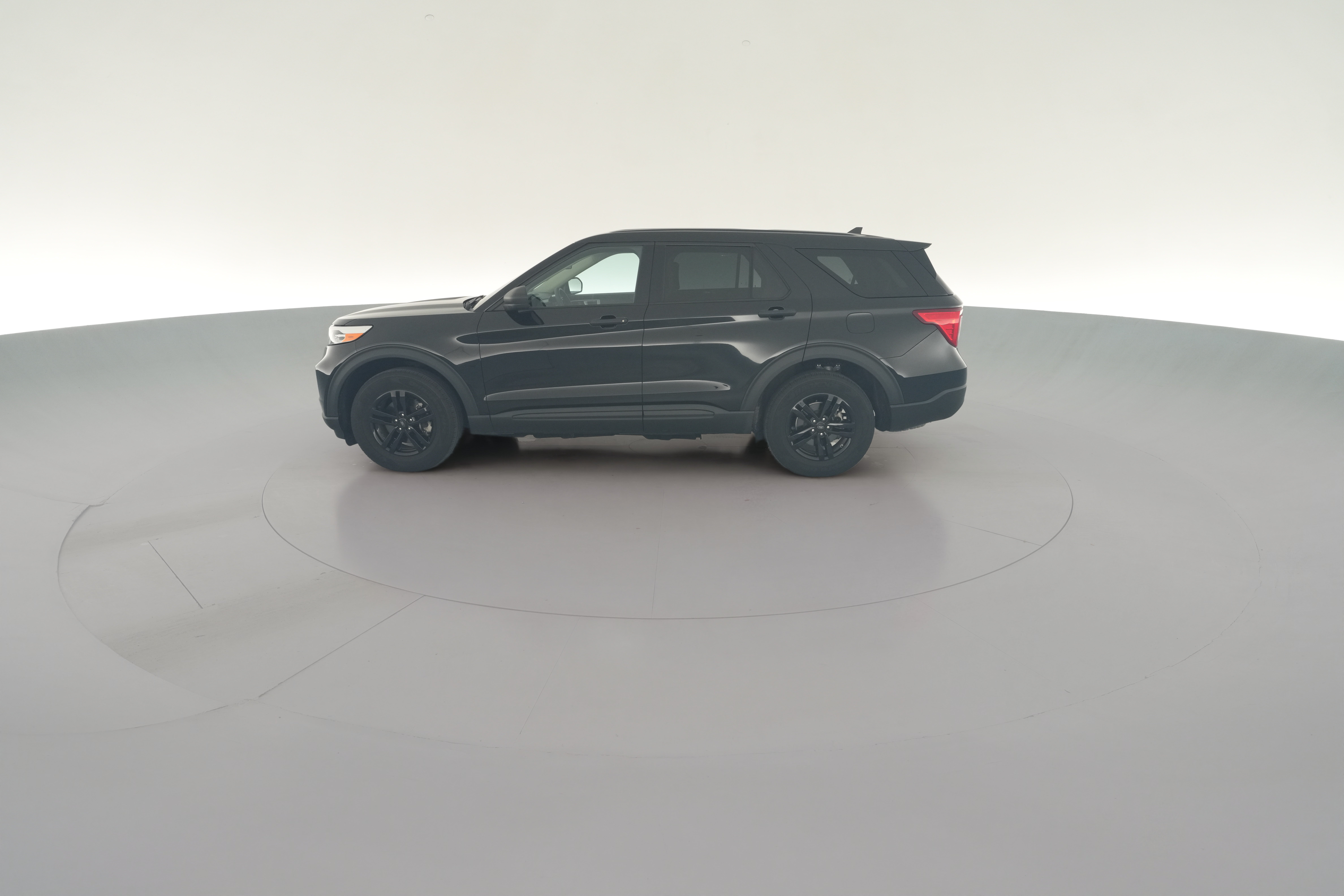 2023 Ford Explorer Base - Photo 29