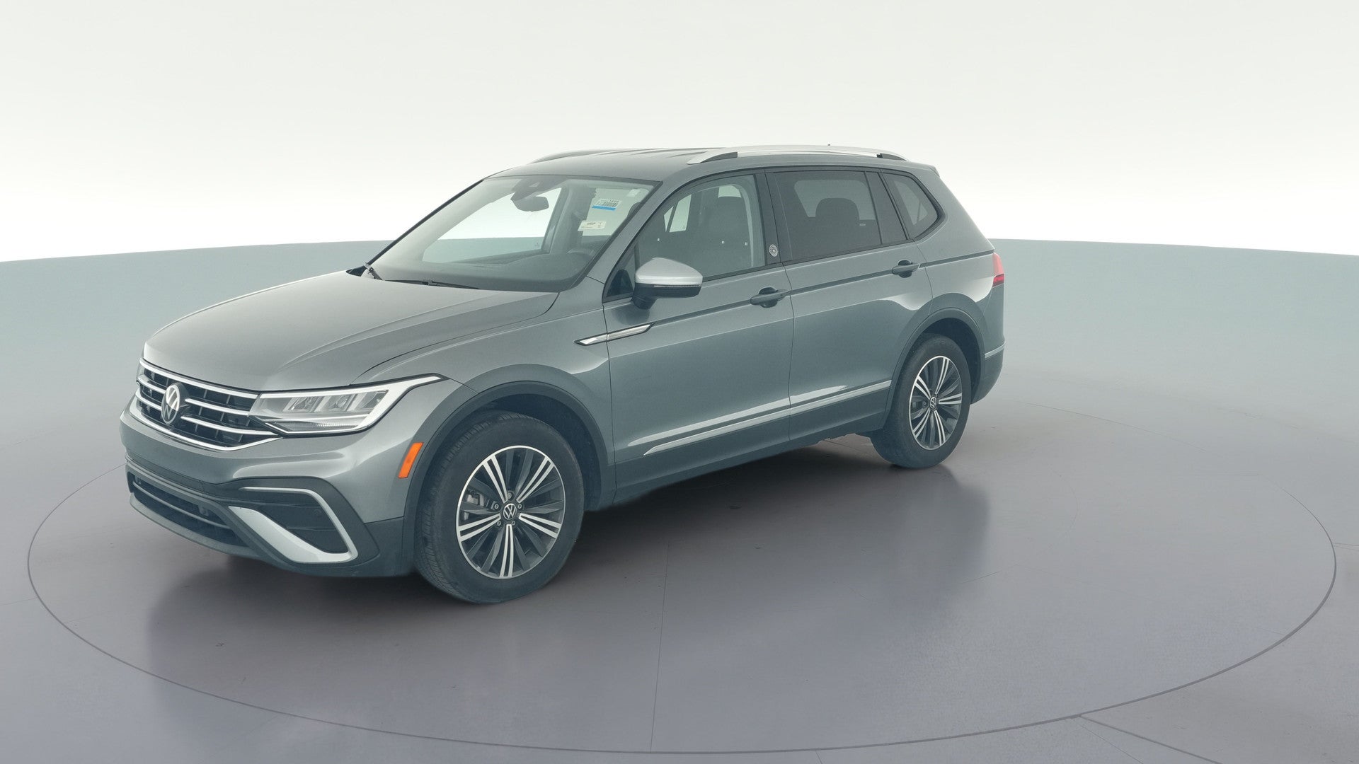 2024 Volkswagen Tiguan vehicle photo