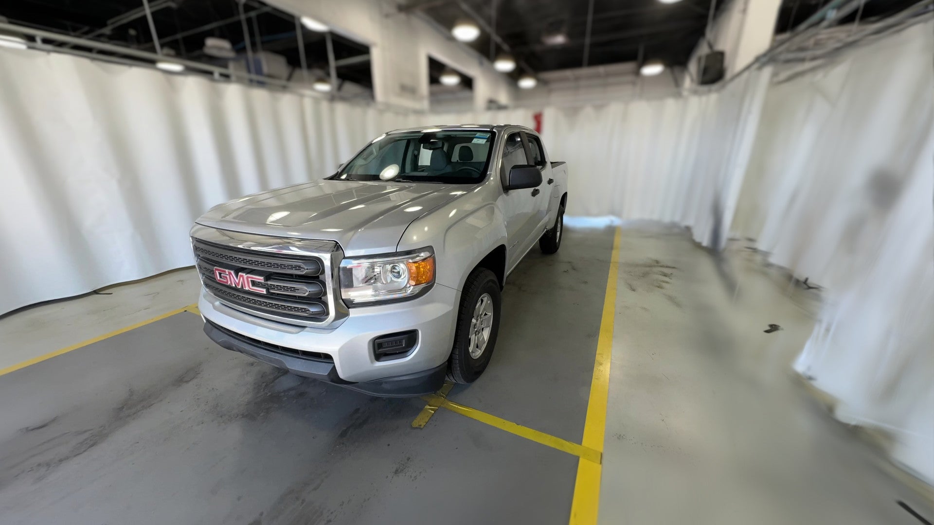 2017 GMC Canyon Crew Cab vehicle photo