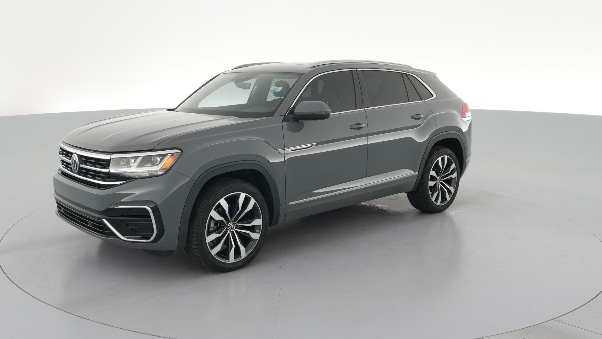 2021 Volkswagen Atlas Cross Sport vehicle photo