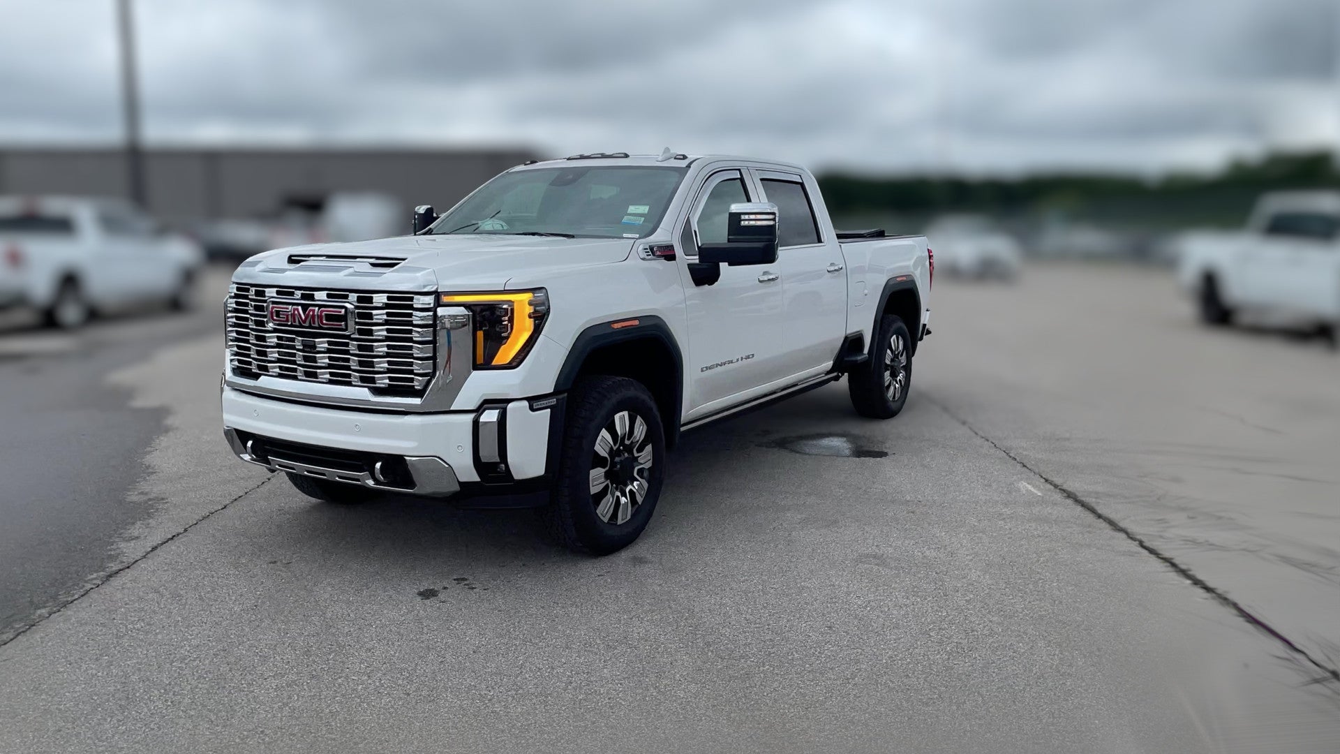 2025 GMC Sierra 2500 HD Crew Cab vehicle photo