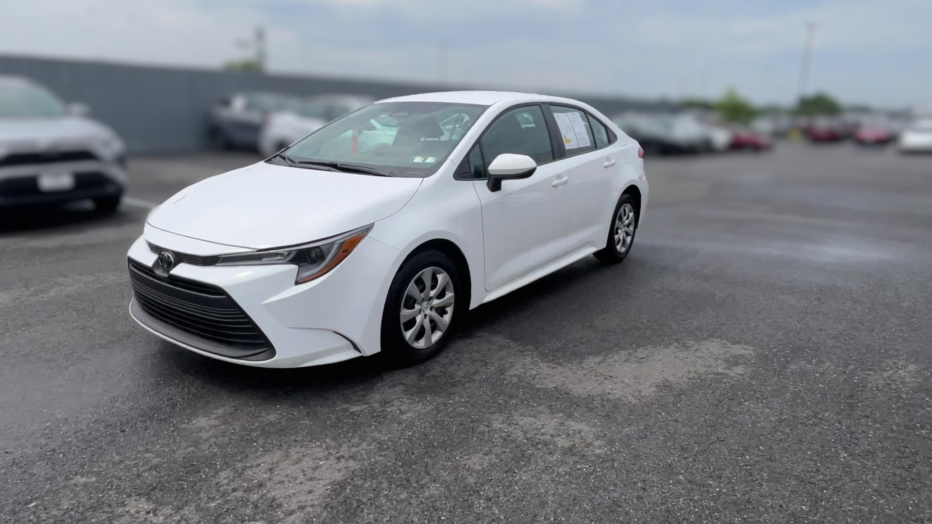 2025 Toyota Corolla vehicle photo