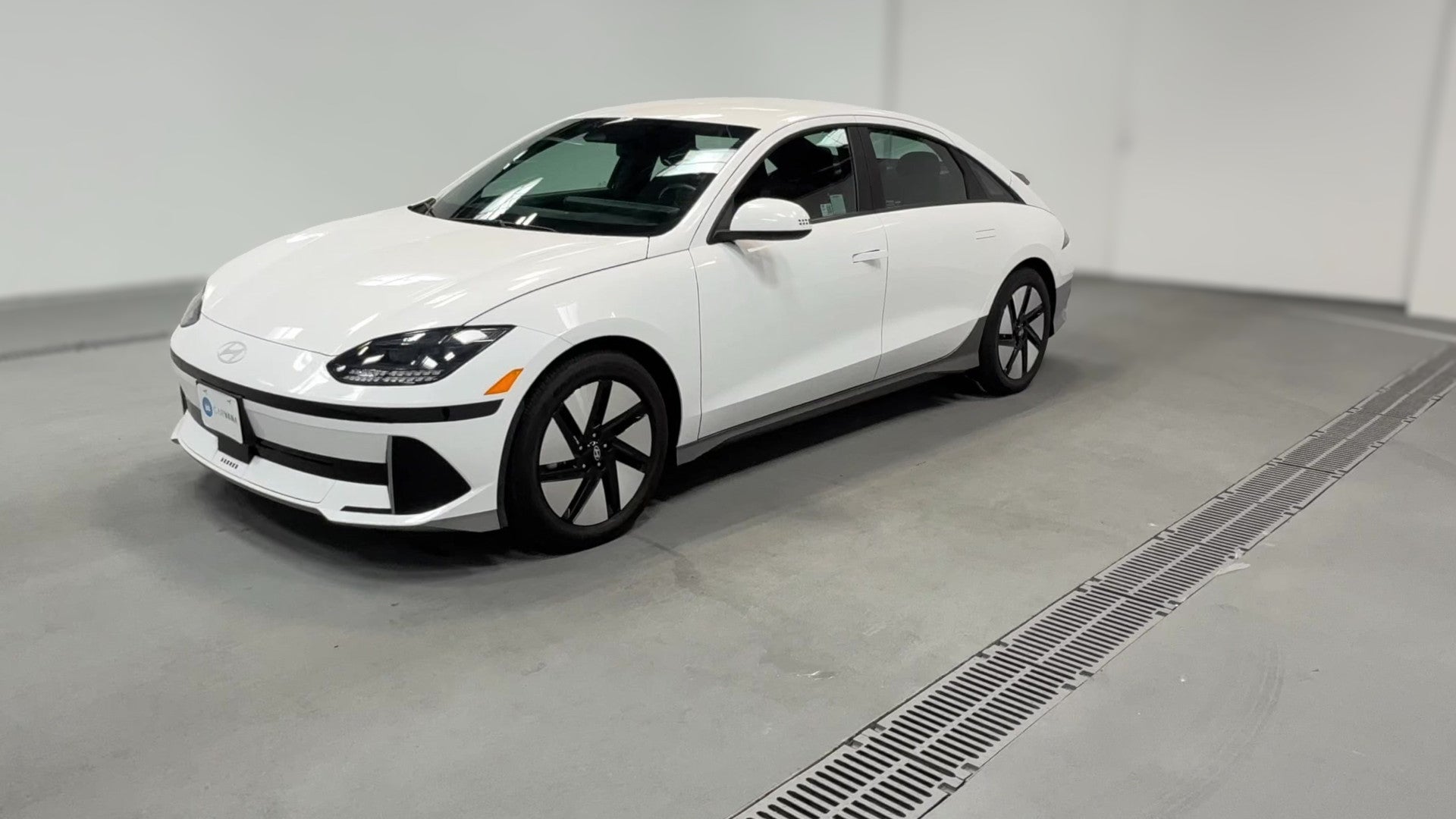 2024 Hyundai IONIQ 6 vehicle photo