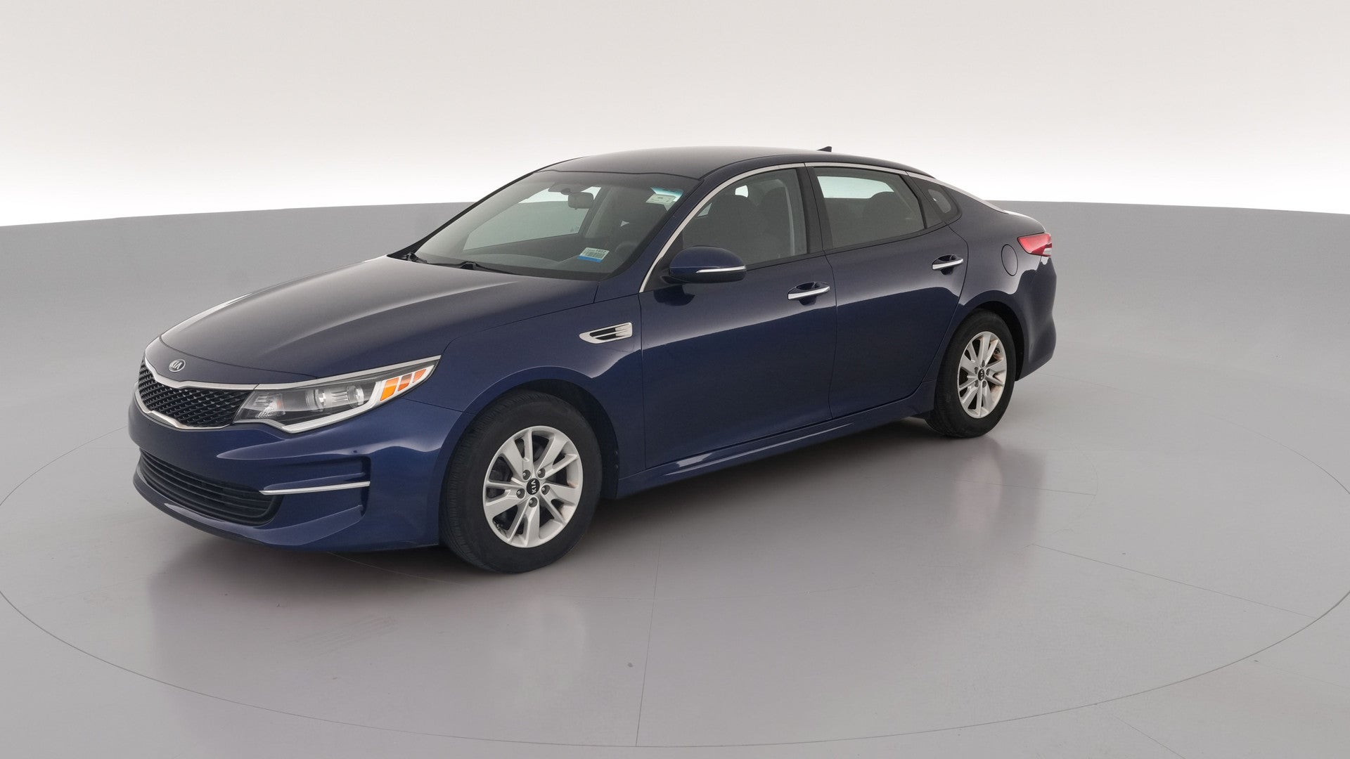 2018 Kia Optima vehicle photo