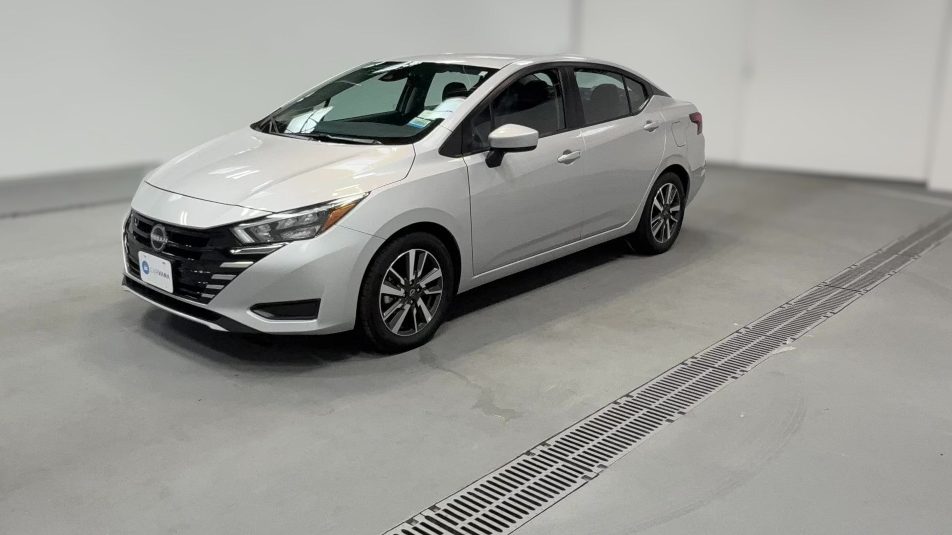 2025 Nissan Versa vehicle photo