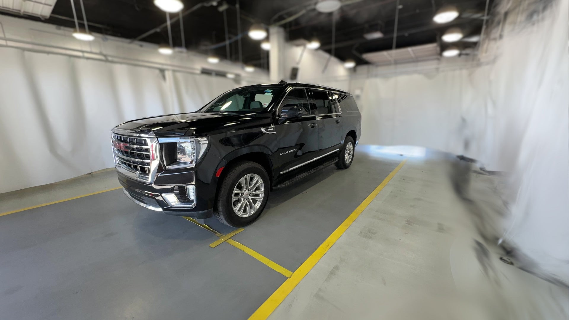 2021 GMC Yukon XL vehicle photo