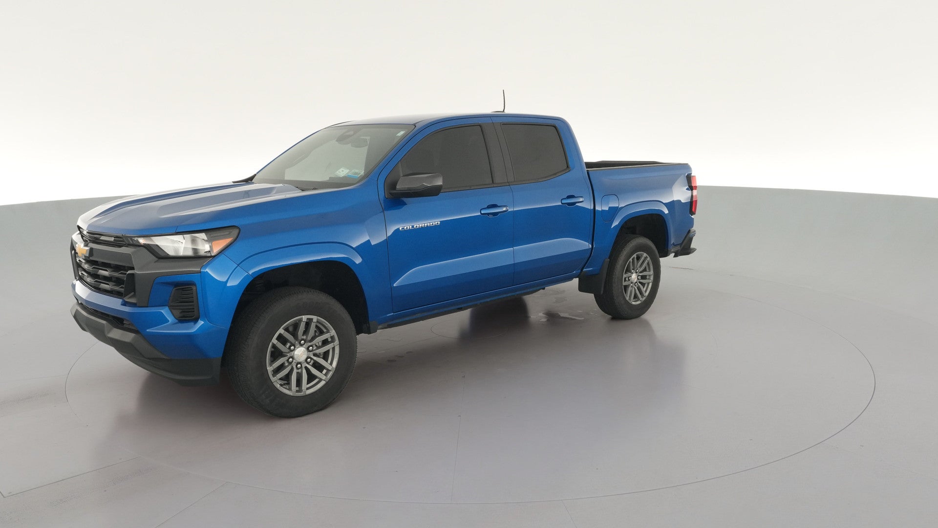2024 Chevrolet Colorado Crew Cab vehicle photo