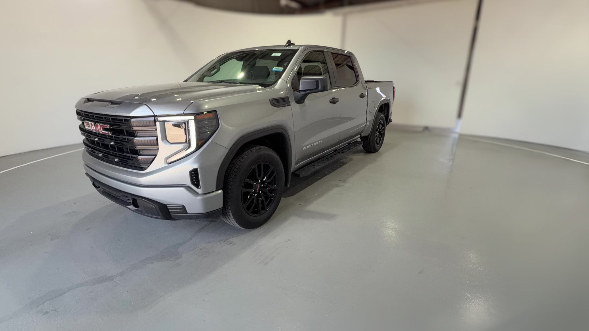 2024 GMC Sierra 1500 Crew Cab vehicle photo