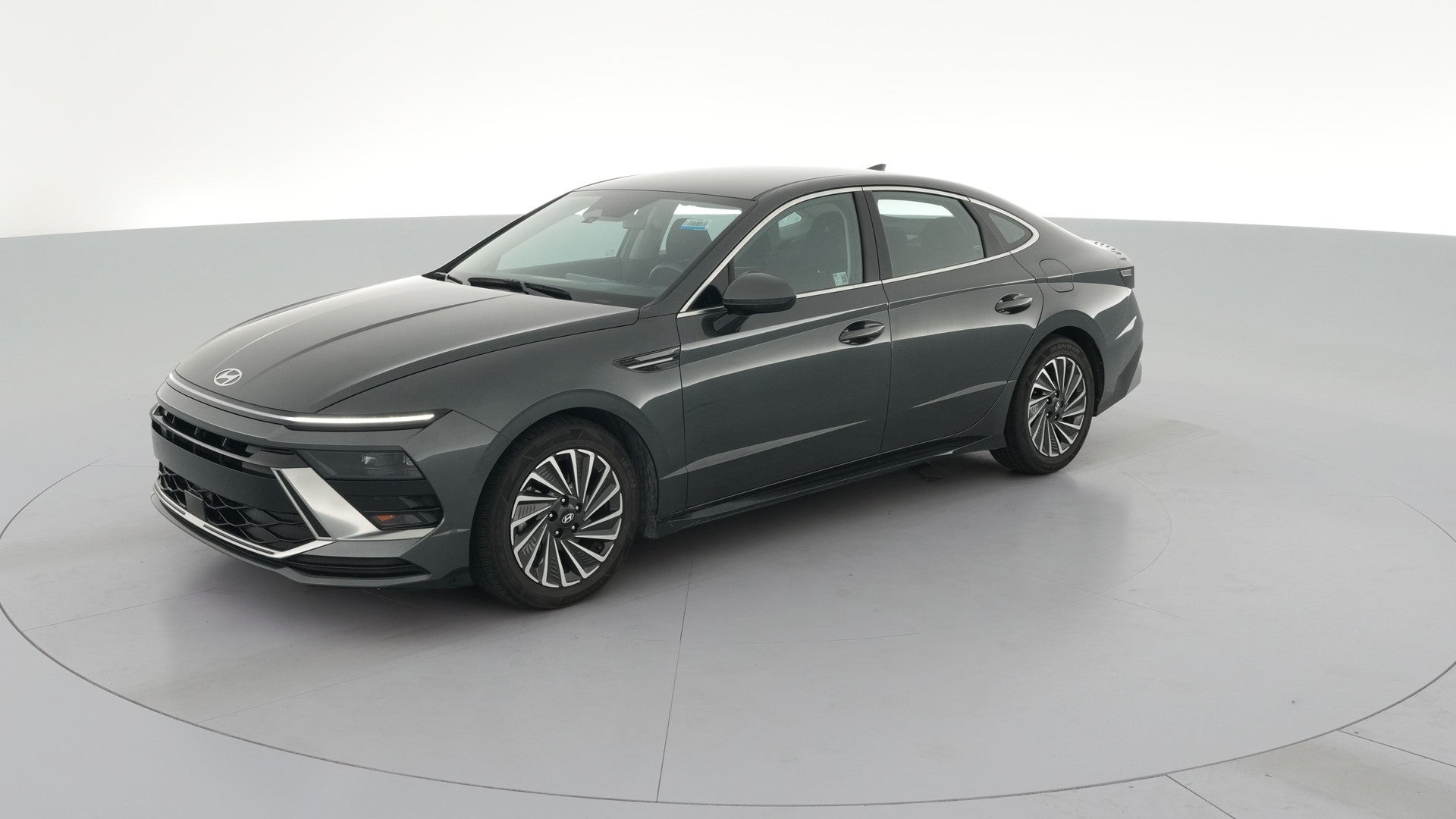 2025 Hyundai Sonata Hybrid vehicle photo
