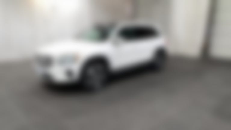 2025 Mercedes-Benz GLB vehicle photo