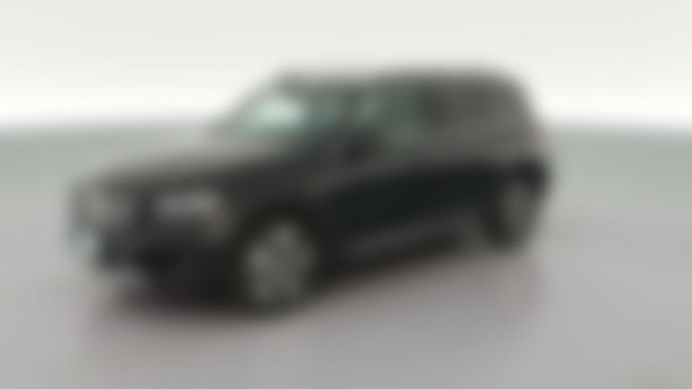 2025 Mercedes-Benz GLB vehicle photo