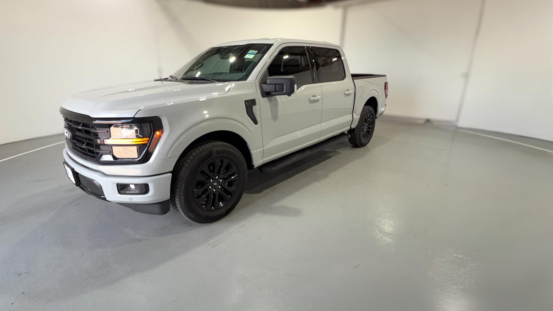 2026 Ford F150 SuperCrew Cab vehicle photo