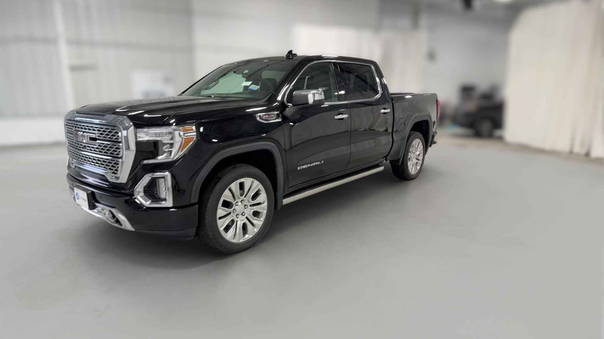 2020 GMC Sierra 1500 Crew Cab vehicle photo