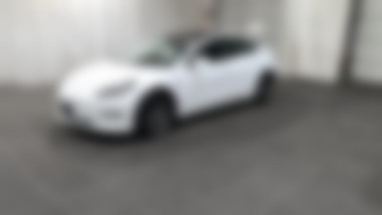 2018 Tesla Model 3 vehicle photo